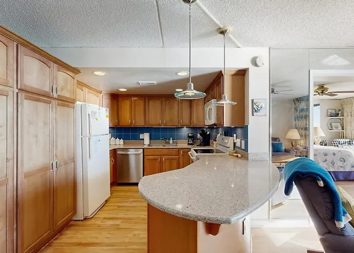 Holiday home Incredible & Affordable With Beachfront Location Pools & Gym