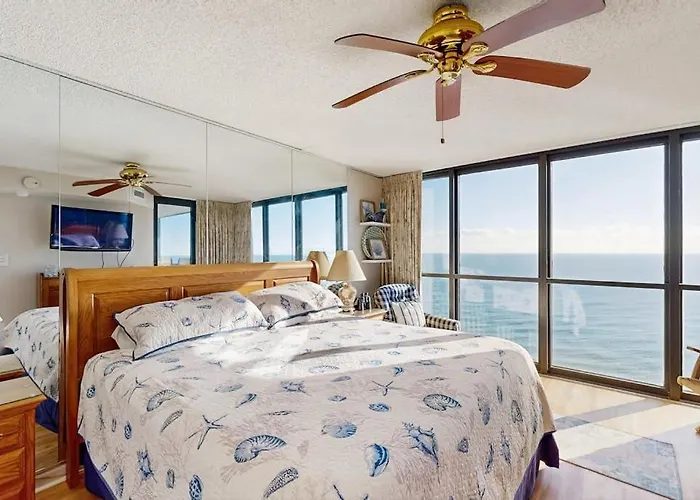 Holiday home Incredible & Affordable With Beachfront Location Pools & Gym *