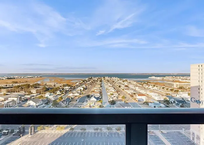 Incredible & Affordable With Beachfront Location Pools & Gym *
